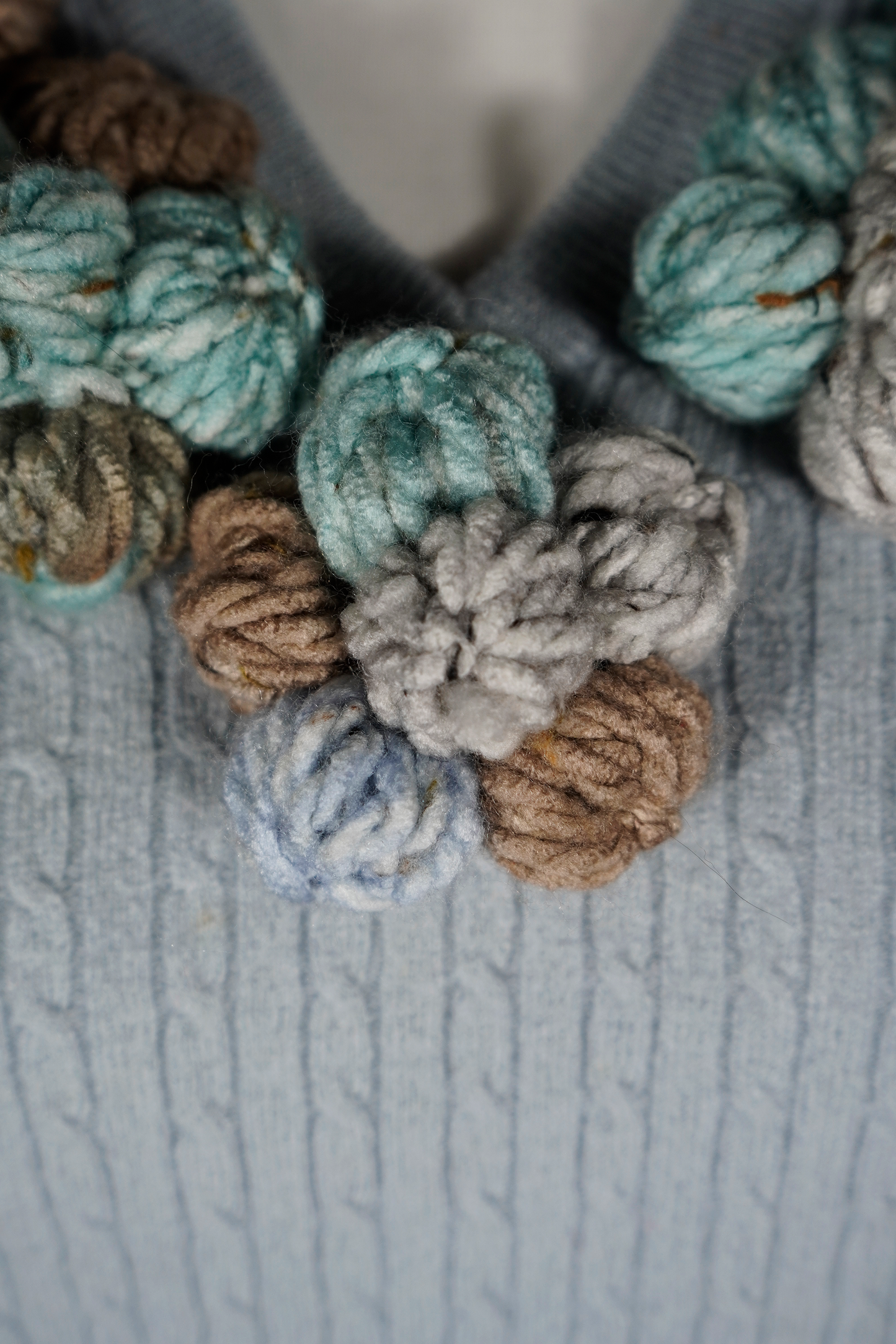 Sweater Vest - Puffy Daisies