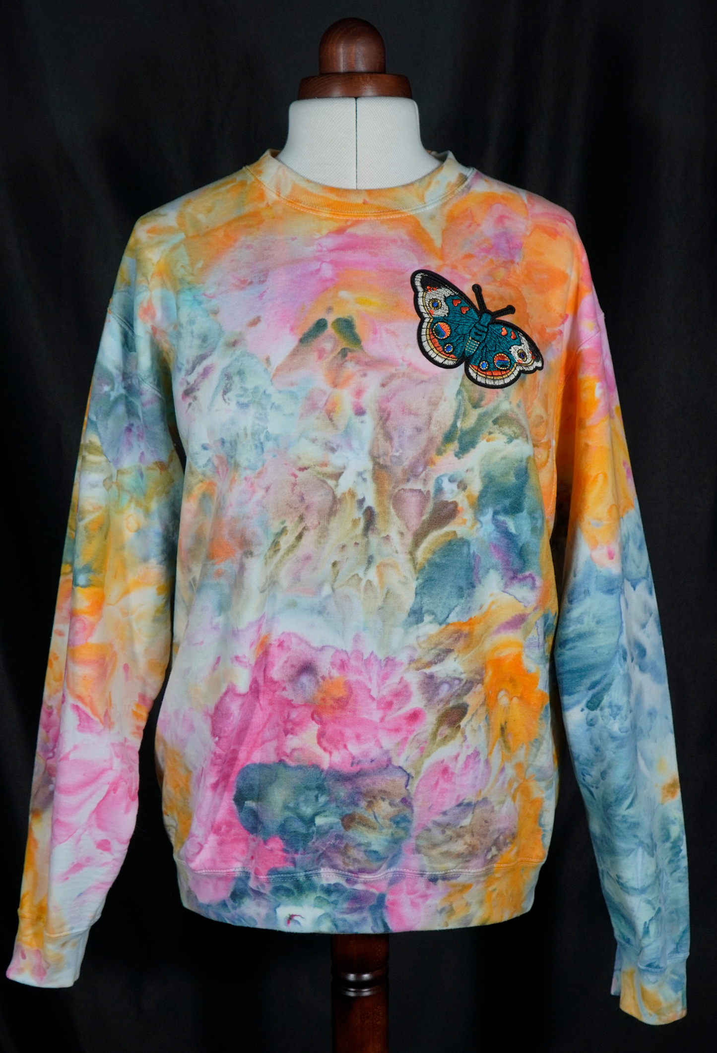 Crew Neck Sweatshirt - Flutterby